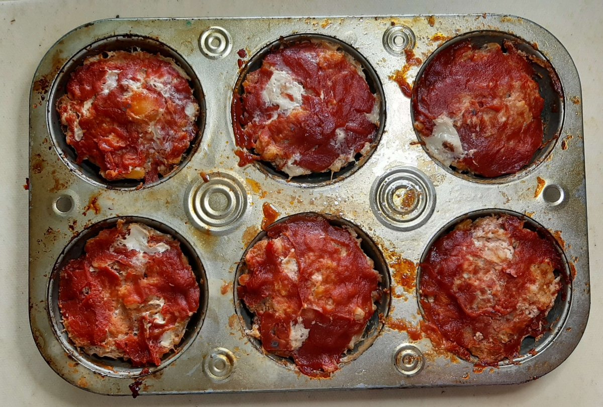 beef and pork meatloaf muffins